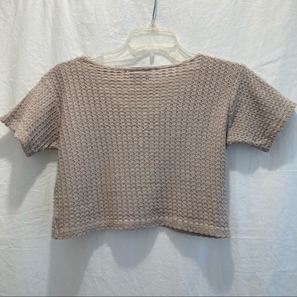 Crop knitted short sleeve top - Picture 2 of 5